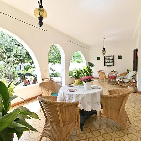 Ferienhaus Izzhome Coloniale Pula