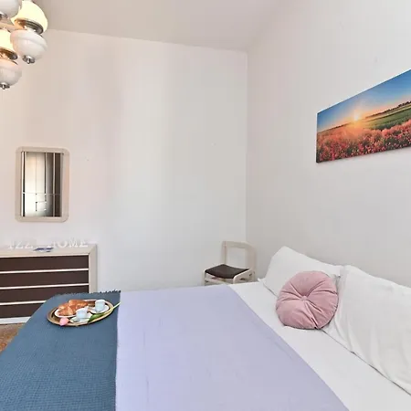 Izzhome Coloniale Casa vacanze *