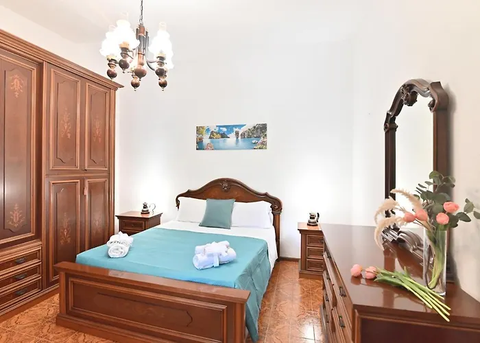 Izzhome Coloniale بيت للعطل