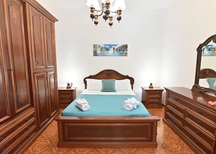 Izzhome Coloniale * Pula