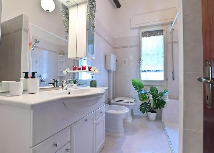 Izzhome Coloniale * Пула